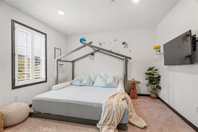 17055 Zion Drive, Canyon Country, CA 91387 - Photo 33
