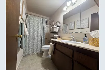 2005 Avondale, Bakersfield, CA 93306 - Photo 9