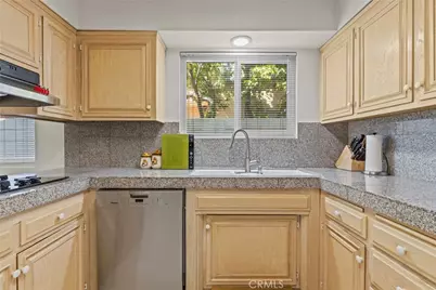5522 Murietta Avenue, Sherman Oaks, CA 91401 - Photo 13