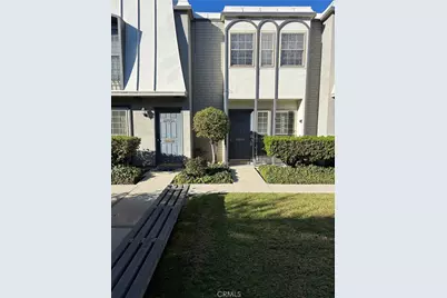 22049 Oxnard, Woodland Hills, CA 91367 - Photo 3