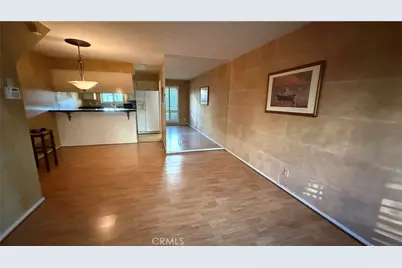 22049 Oxnard, Woodland Hills, CA 91367 - Photo 5