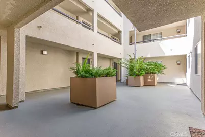 5515 Canoga Ave #105, Woodland Hills, CA 91367 - Photo 31