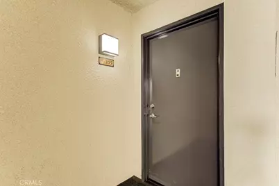 5515 Canoga Ave #105, Woodland Hills, CA 91367 - Photo 21