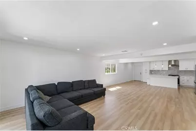 26410 Gimlet, Newhall, CA 91321 - Photo 5