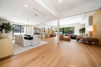 5631 Wilhelmina Avenue, Woodland Hills, CA 91367 - Photo 5