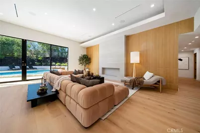 5631 Wilhelmina Avenue, Woodland Hills, CA 91367 - Photo 15