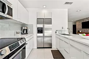 17417 Sherman Way, Lake Balboa, CA 91406 - Photo 9