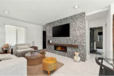17417 Sherman Way, Lake Balboa, CA 91406 - Photo 5