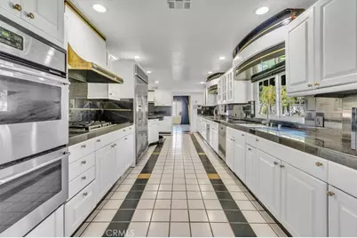17912 Parthenia Street, Los Angeles, CA 91325 - Photo 23