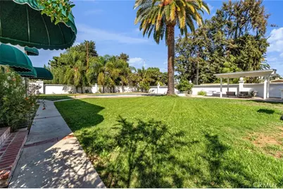 17912 Parthenia Street, Los Angeles, CA 91325 - Photo 11