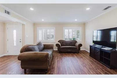 10500 Dempsey Avenue, Granada Hills, CA 91344 - Photo 7