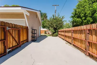 10500 Dempsey Avenue, Granada Hills, CA 91344 - Photo 41