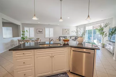 20311 Amorette Ct, Saugus, CA 91350 - Photo 13