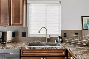 10281 Palm Dr, Desert Hot Springs, CA 92240 - Photo 15