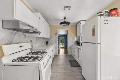 509 Larry, Bakersfield, CA 93307 - Photo 9