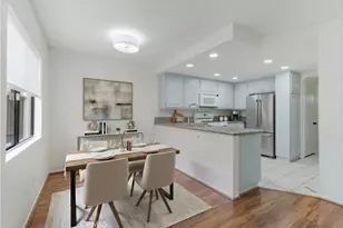 6746 Encino Ave, Lake Balboa, CA 91406 - Photo 13
