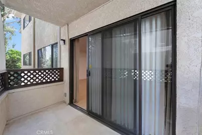 4700 Natick Avenue #204, Sherman Oaks, CA 91403 - Photo 5