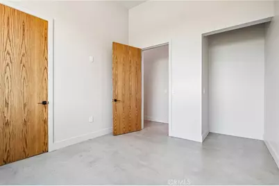 8504 Outland View Drive, Los Angeles, CA 91352 - Photo 25