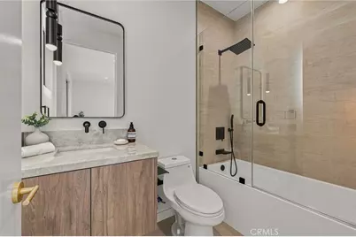 12408 Cumpston, Valley Village, CA 91607 - Photo 33