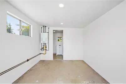 14807 San Fernando Mission Boulevard, Los Angeles, CA 91345 - Photo 31