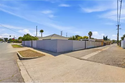 14807 San Fernando Mission Boulevard, Los Angeles, CA 91345 - Photo 33