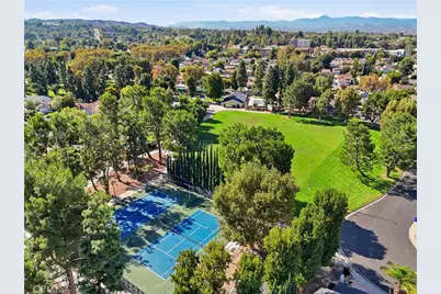 25434 Via Pacifica, Valencia, CA 91355 - Photo 37