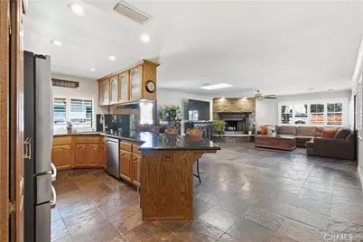 25434 Via Pacifica, Valencia, CA 91355 - Photo 5