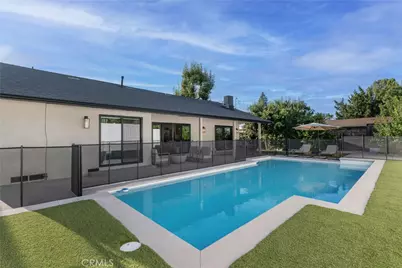 5722 Le Sage Avenue, Woodland Hills, CA 91367 - Photo 33