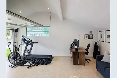 5722 Le Sage Avenue, Woodland Hills, CA 91367 - Photo 39