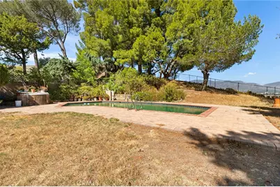 12324 Woodley, Granada Hills, CA 91344 - Photo 19