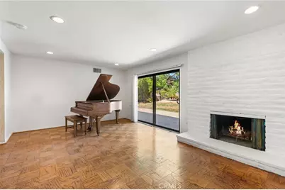 12324 Woodley, Granada Hills, CA 91344 - Photo 5