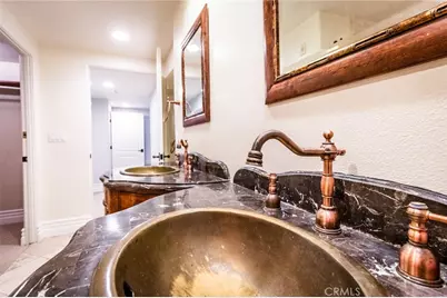 10862 Bloomfield #203, Toluca Lake, CA 91602 - Photo 31