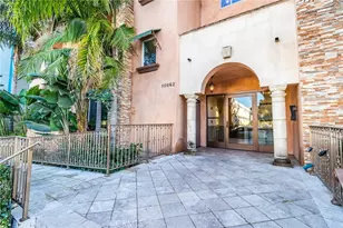 10862 Bloomfield, Toluca Lake, CA 91602 - Photo 1