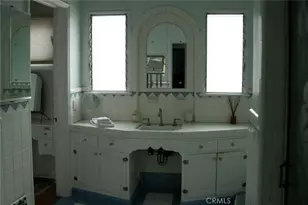 1054 S Corning, Los Angeles, CA 90035 - Photo 9
