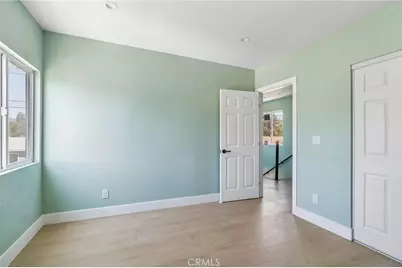 22241 Wyandotte, Canoga Park, CA 91303 - Photo 31