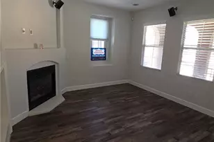 28258 Canterbury, Valencia, CA 91354 - Photo 5
