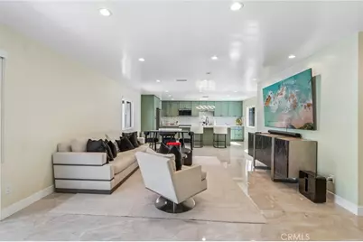 22241 Wyandotte Street, Canoga Park, CA 91303 - Photo 5