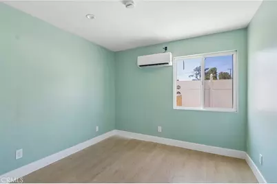 22241 Wyandotte Street, Canoga Park, CA 91303 - Photo 29
