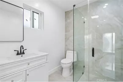 22241 Wyandotte Street, Canoga Park, CA 91303 - Photo 23