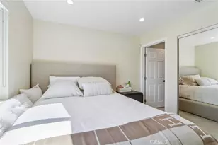 22241 Wyandotte St, Canoga Park, CA 91303 - Photo 15