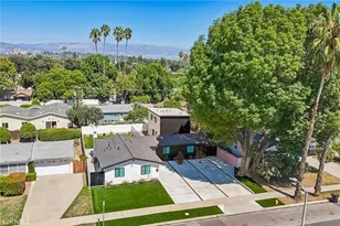 22241 Wyandotte St, Canoga Park, CA 91303 - Photo 5