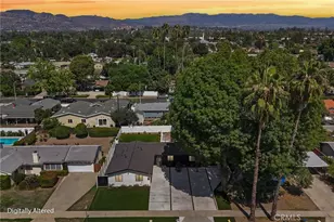 22241 Wyandotte St, Canoga Park, CA 91303 - Photo 39