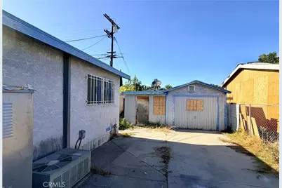 1223 W 69th, Los Angeles, CA 90044 - Photo 17