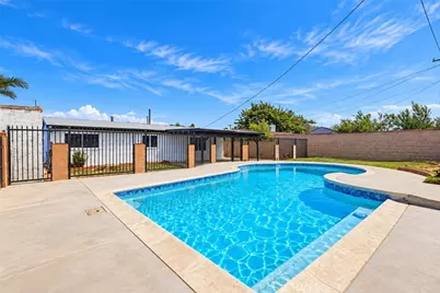 44015 3rd, Lancaster, CA 93535 - Photo 5