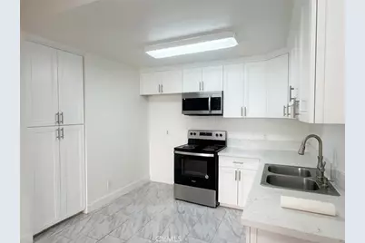 6815 Remmet #109, Canoga Park, CA 91303 - Photo 9