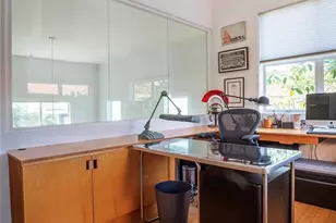 406 Brooks Ave, Venice, CA 90291 - Photo 13