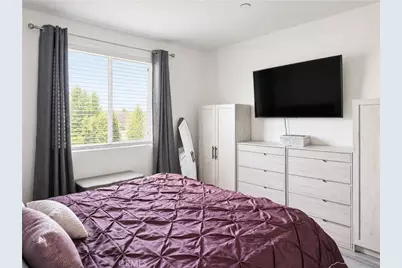 13951 Sherman Way #301, Van Nuys, CA 91405 - Photo 9