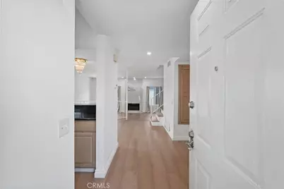 15735 Nordhoff Street #19, North Hills, CA 91343 - Photo 3