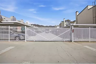 14345 Foothill #111, Sylmar, CA 91342 - Photo 35