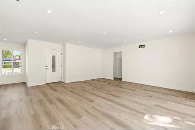 20110 Superior Street, Chatsworth, CA 91311 - Photo 17